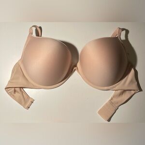NWT Never Worn Triumph Push Up Bra 38D Size